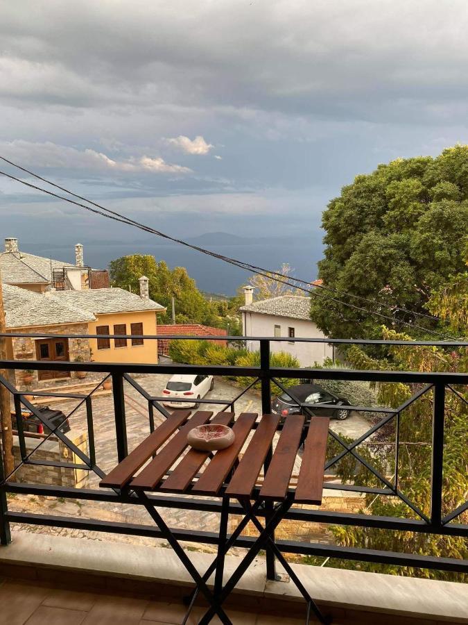 Karavos Hotel Portariá Buitenkant foto