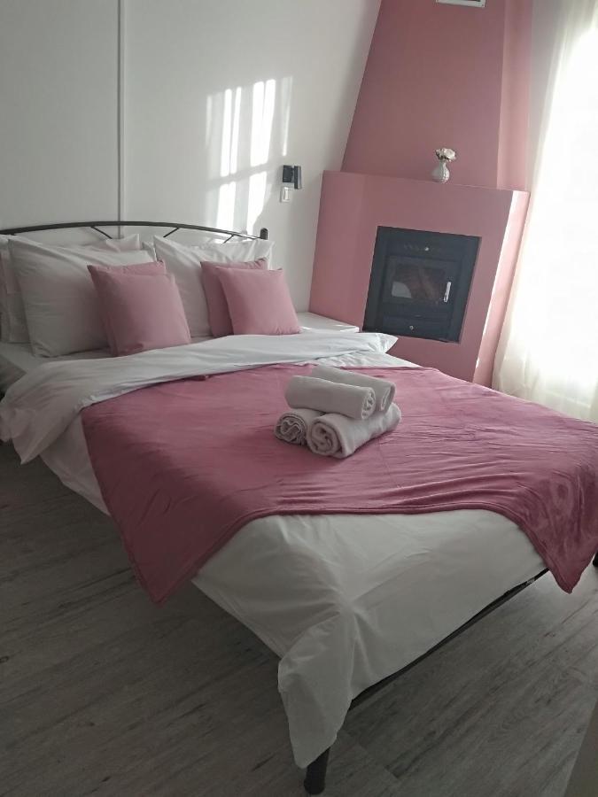 Karavos Hotel Portariá Buitenkant foto
