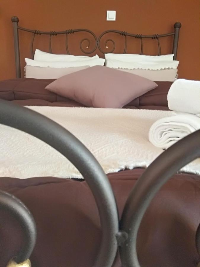 Karavos Hotel Portariá Buitenkant foto
