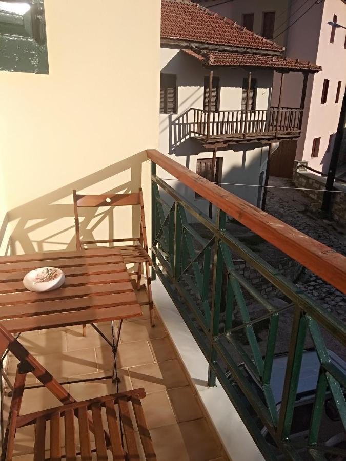 Karavos Hotel Portariá Buitenkant foto